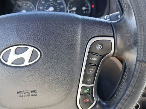 Used 2010 Hyundai Santa Fe SE image 23