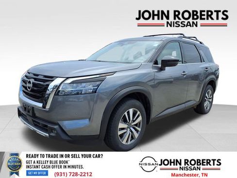 Used 2023 Nissan Pathfinder SL image 1