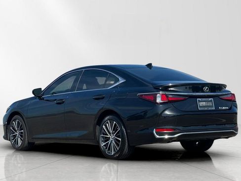 Certified 2023 Lexus ES 300h w/ Premium Package image 4