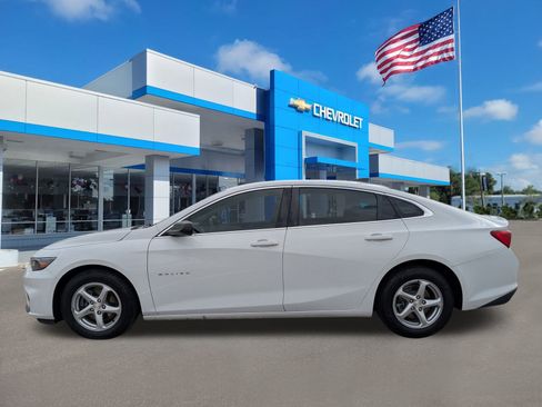 Used 2018 Chevrolet Malibu LS image 7