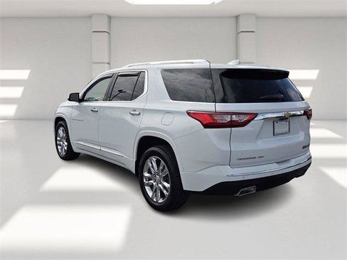 Used 2021 Chevrolet Traverse High Country image 3