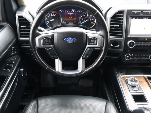 Used 2019 Ford Expedition Max Platinum image 11