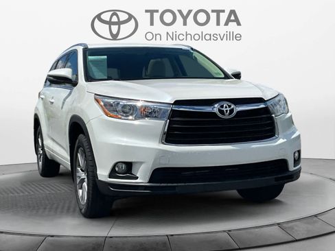 Used 2015 Toyota Highlander XLE AWD/4WD image 8
