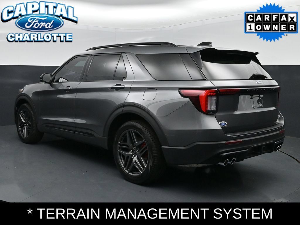 Used 2025 Ford Explorer ST AWD/4WD image 5