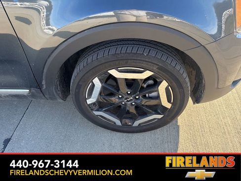 Used 2023 Kia Telluride EX w/ EX Captain's Chair Package image 29