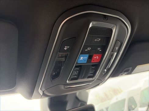 New 2025 Jeep Grand Cherokee Altitude w/ Trailer Tow Package image 22