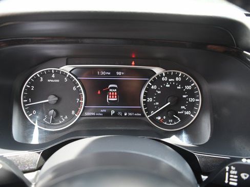 Used 2024 Nissan Pathfinder SV AWD/4WD image 32