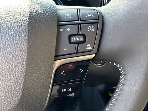 Certified 2025 Toyota Camry SE image 33