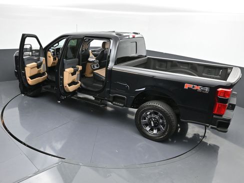 Used 2024 Ford F250 Lariat w/ Lariat Ultimate Package image 42