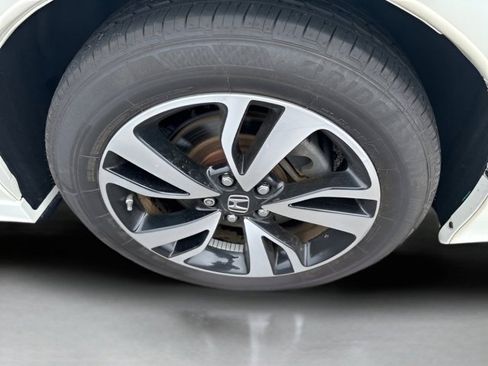 Used 2019 Honda Odyssey Elite image 9