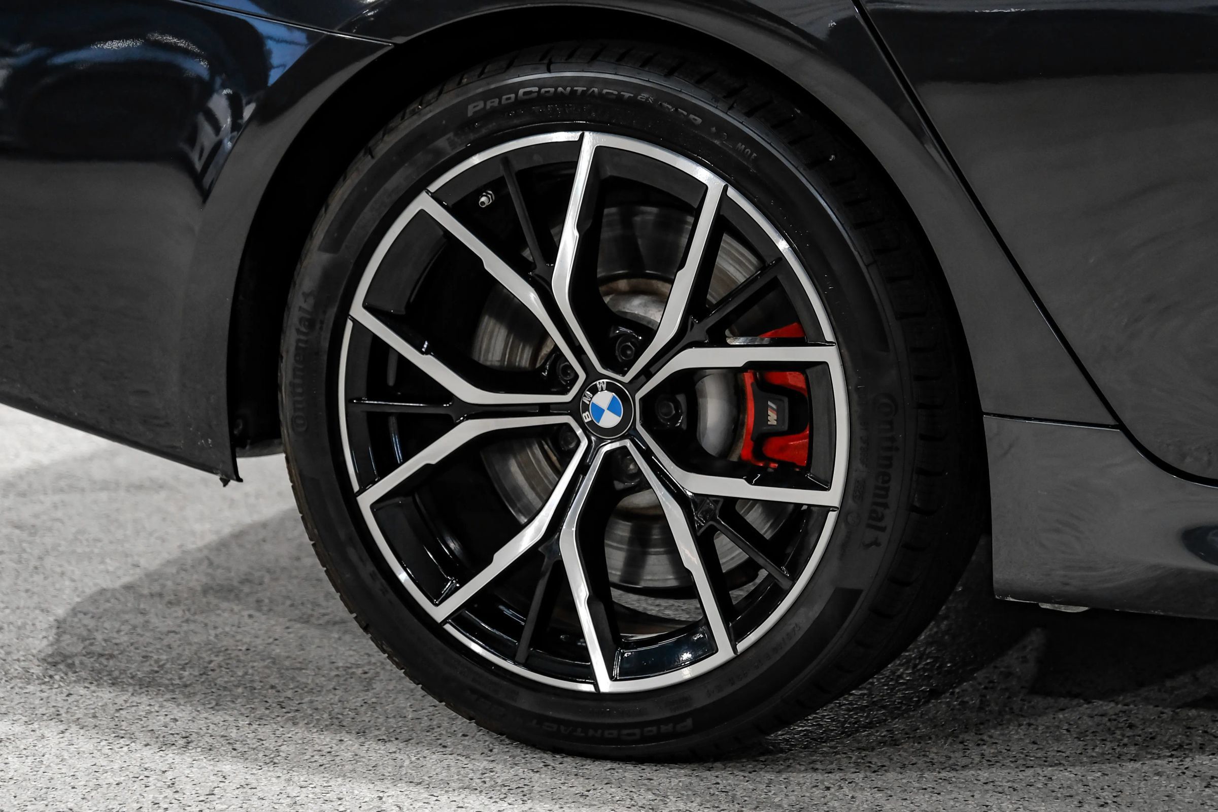 Used 2021 BMW 540i w/ M Sport Package RWD image 65