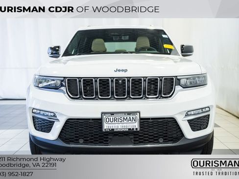 Used 2023 Jeep Grand Cherokee 4WD 4xe w/ Luxury Tech Group II image 2