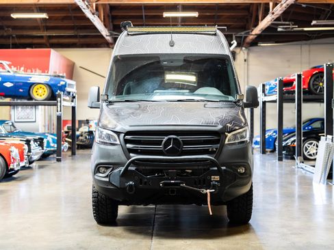 Used 2021 Mercedes-Benz Sprinter 2500 w/ Premium Plus Package image 2