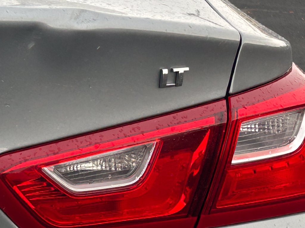 Used 2024 Chevrolet Malibu LT FWD image 5