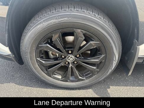 Used 2023 Toyota RAV4 XSE AWD/4WD image 10