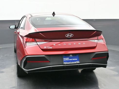 Certified 2025 Hyundai Elantra Sport image 5
