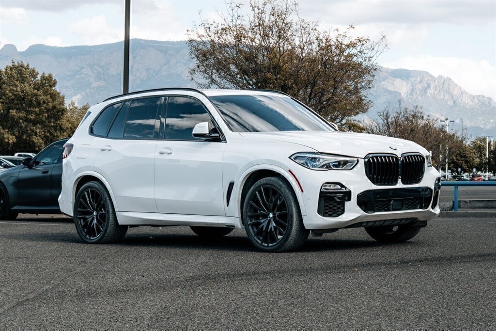Used 2021 BMW X5 M50i w/ Executive Package AWD/4WD image 1