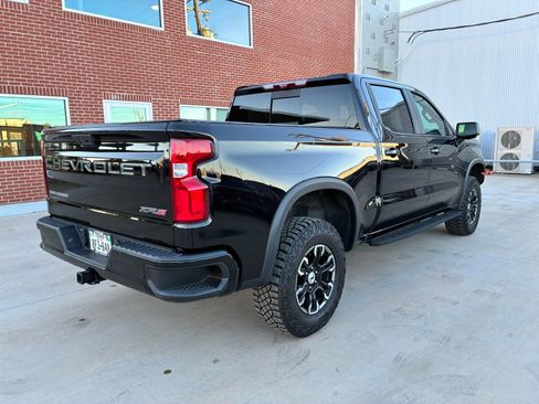 Used 2023 Chevrolet Silverado 1500 ZR2 w/ Technology Package image 17