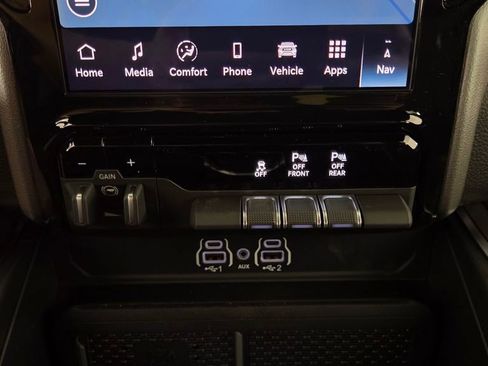 New 2026 RAM 1500 4x4 Crew Cab image 23