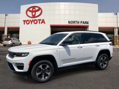 Used 2024 Jeep Grand Cherokee Limited 4xe AWD/4WD image 1