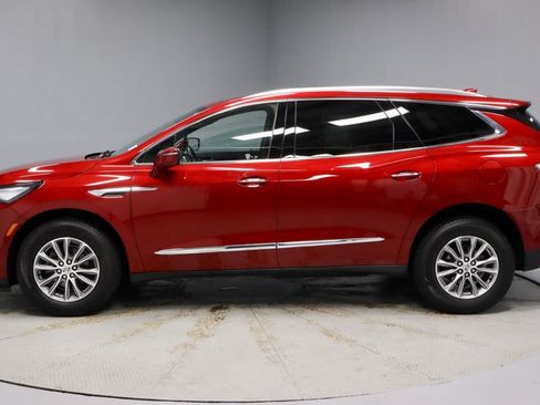 Used 2024 Buick Enclave Premium AWD/4WD image 9