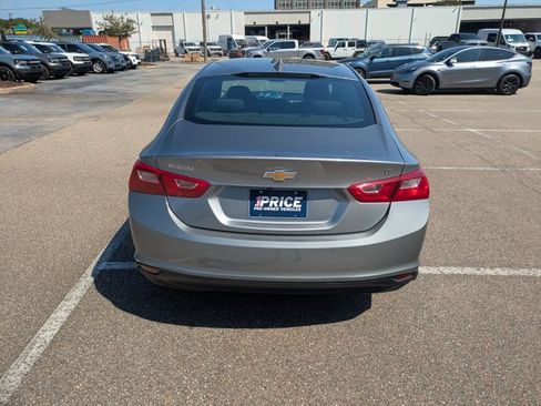 Used 2025 Chevrolet Malibu LT FWD image 6
