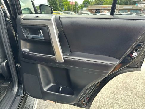 Used 2016 Toyota 4Runner SR5 image 16