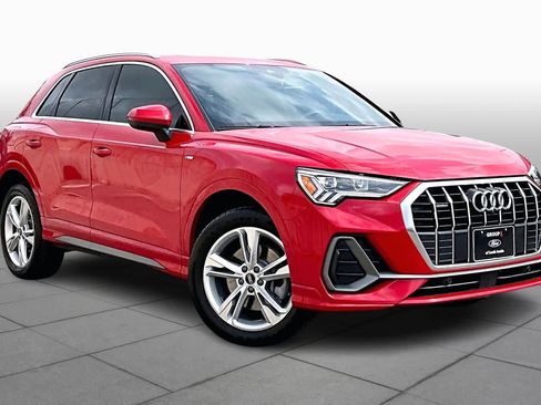 Used 2023 Audi Q3 2.0T Premium Plus image 3