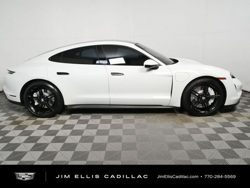 Used 2022 Porsche Taycan 4S AWD/4WD image 2