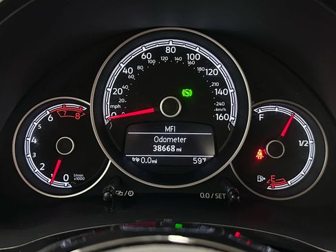 Used 2018 Volkswagen Beetle 2.0T S FWD image 22
