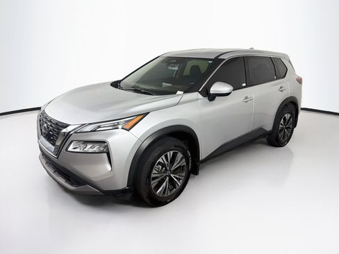 Used 2023 Nissan Rogue SV AWD/4WD image 3