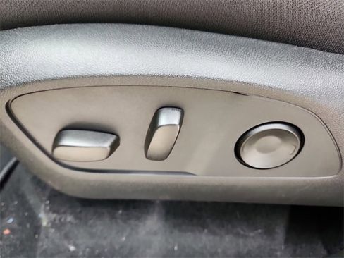 New 2026 Chevrolet Traverse LT w/ Driver Confidence Package image 12