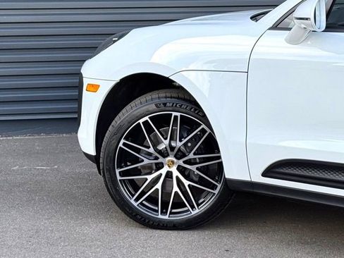 New 2026 Porsche Macan image 12