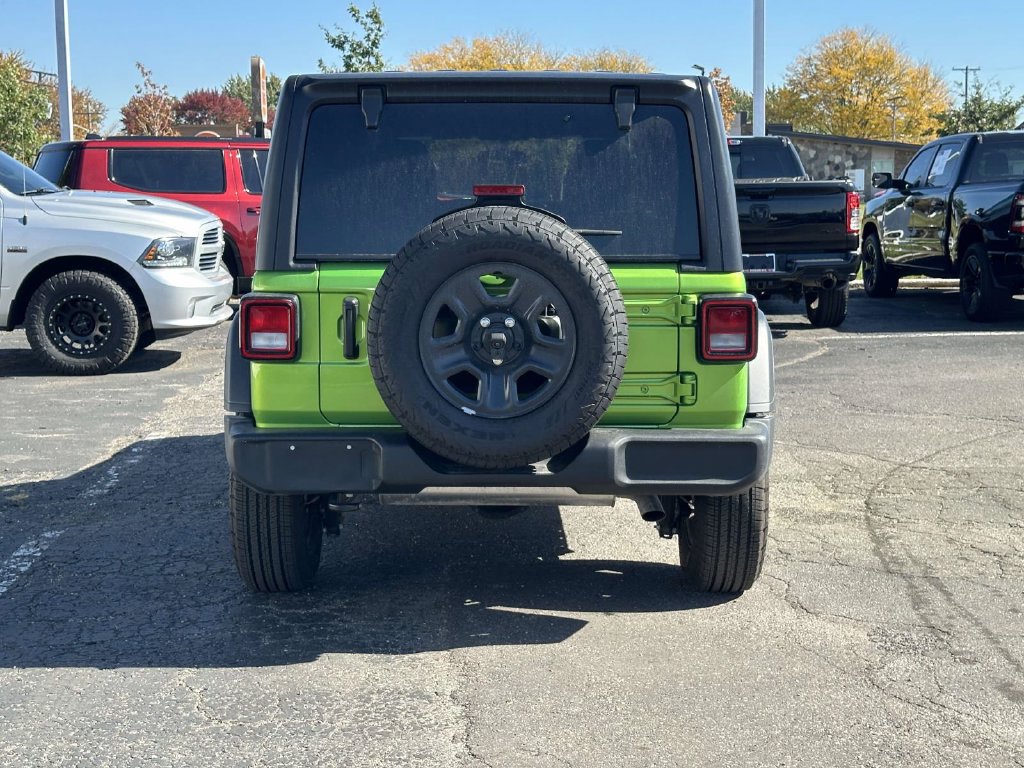 Used 2026 Jeep Wrangler Unlimited Sport AWD/4WD image 5