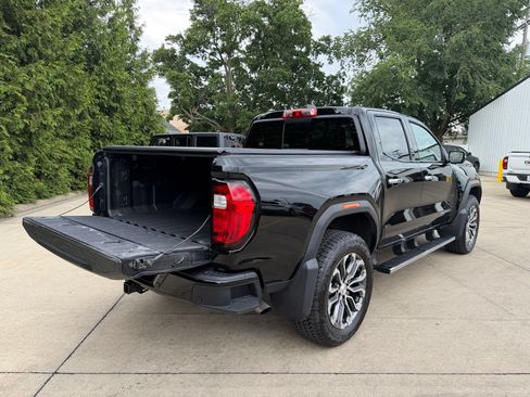 Used 2025 GMC Canyon Denali AWD/4WD image 32