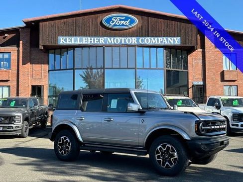 New 2024 Ford Bronco Outer Banks image 8