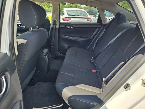 Used 2017 Nissan Sentra S FWD image 4