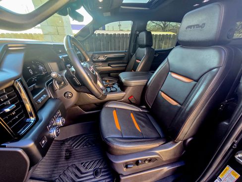 Used 2024 GMC Sierra 1500 AT4 w/ Technology Package image 24