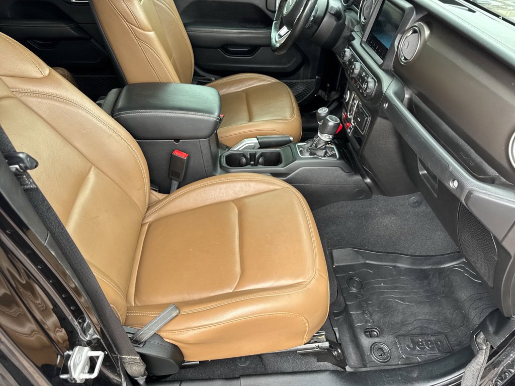 Used 2020 Jeep Gladiator Rubicon w/ Dual Top Group AWD/4WD image 24