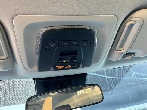 Used 2025 Toyota Corolla LE image 25