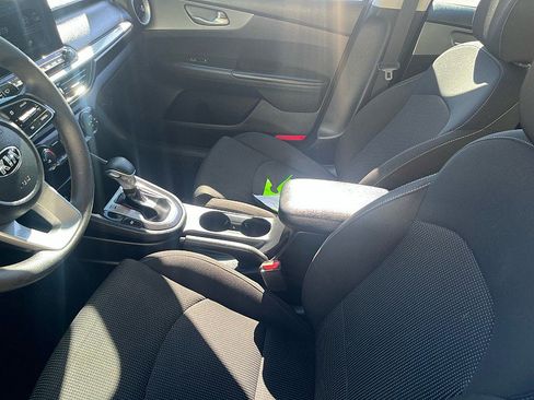Used 2020 Kia Forte LXS image 14