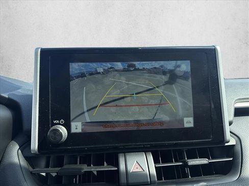 Used 2025 Toyota RAV4 XLE FWD image 11