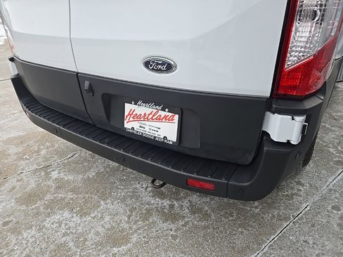 Used 2023 Ford Transit 350 XLT image 22