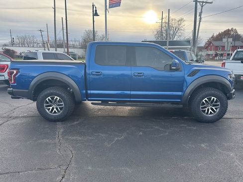 Used 2017 Ford F150 Raptor w/ Equipment Group 802A Luxury image 38