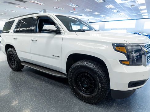 Used 2016 Chevrolet Tahoe LT w/ Luxury Package RWD image 4