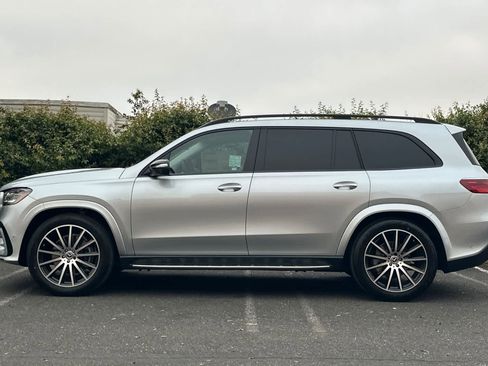 New 2026 Mercedes-Benz GLS 450 4MATIC image 6