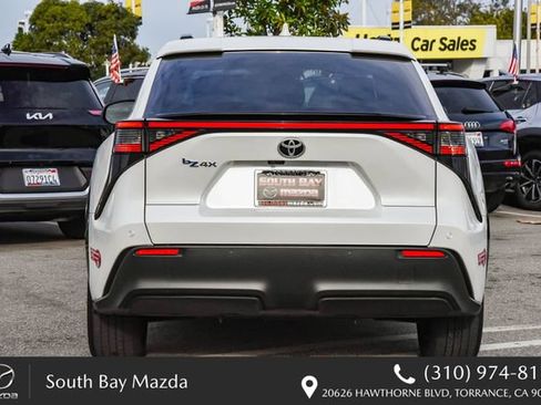 Used 2023 Toyota bZ4X XLE w/ Weather Package image 7