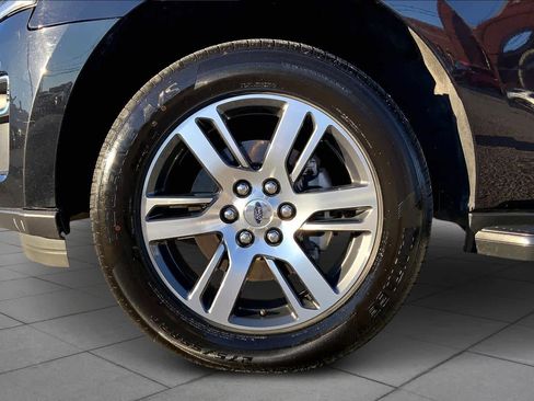 Used 2024 Ford Expedition Max Limited image 10