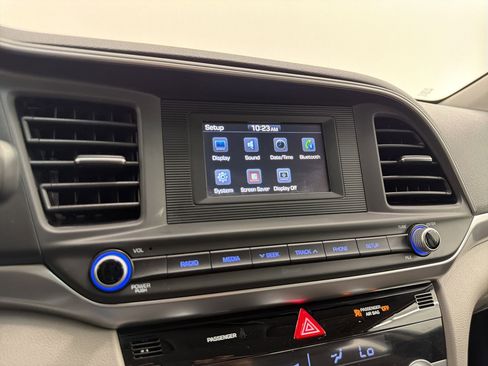 Used 2020 Hyundai Elantra SE w/ Cargo Package (C1) image 22