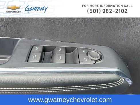 Used 2025 GMC Acadia Elevation image 19